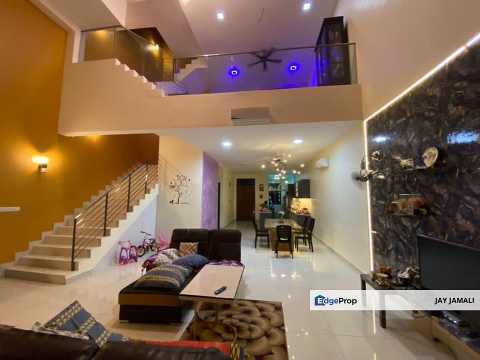 FULLY FURNISH|BIG UNIT| 3 STOREY NUSAPUTRA PUCHONG, Selangor, Puchong South