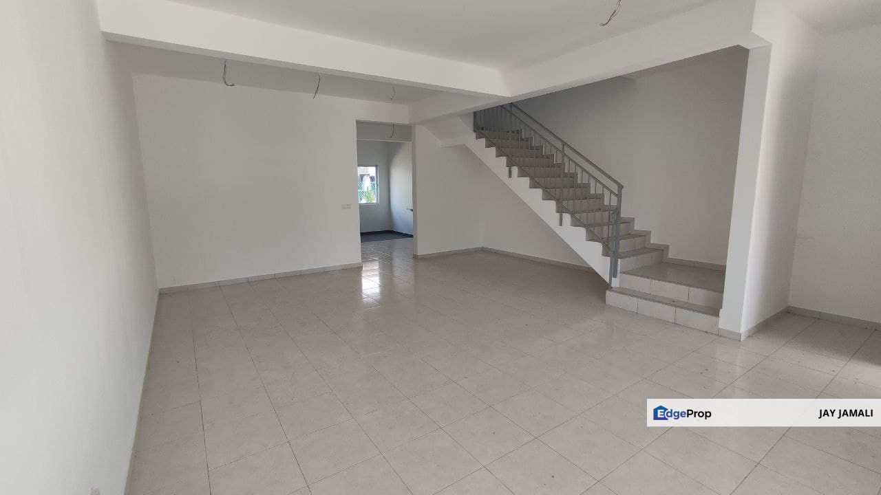 BIG BUILT UP|NEW UNIT| DOUBLE STOREY LAMAN HARIS , Selangor, Bandar Puncak Alam