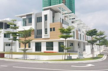 Lake Point Residence