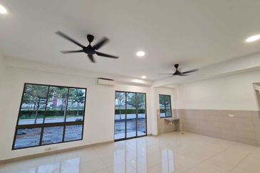 Lake Point Residence