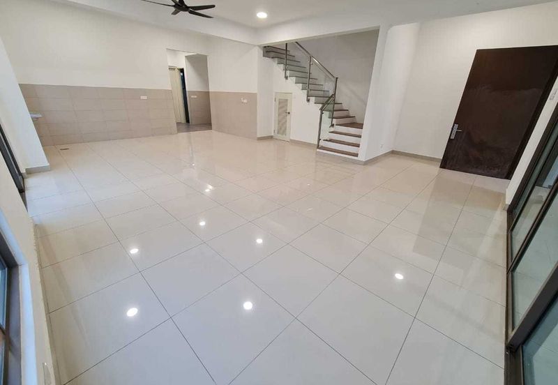 Lake Point Residence