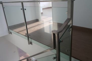 Lake Point Residence