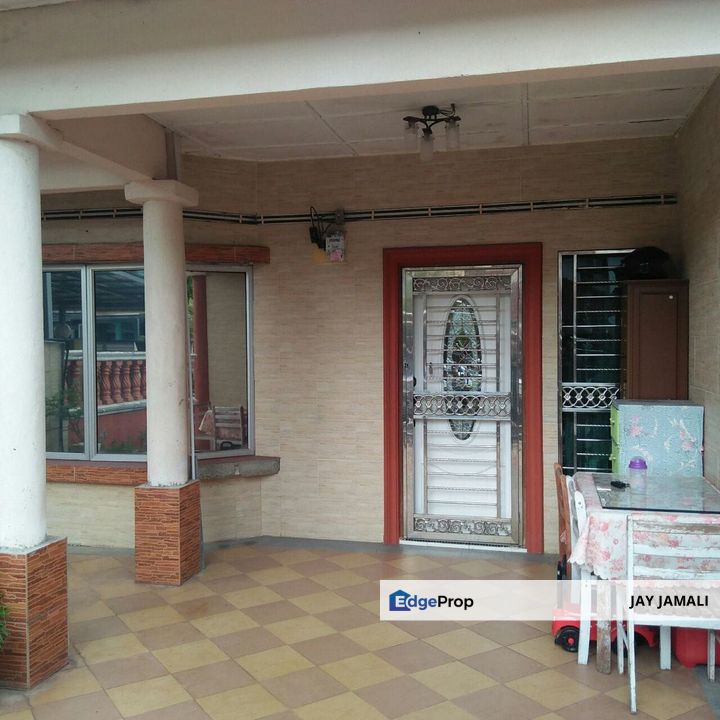 RENOVATED HOUSE|GOOD NEIGHBOURHOOD|DOUBLE STOREY SEKSYEN 8 BANDAR BARU BANGI KAJANG, Selangor, Bangi