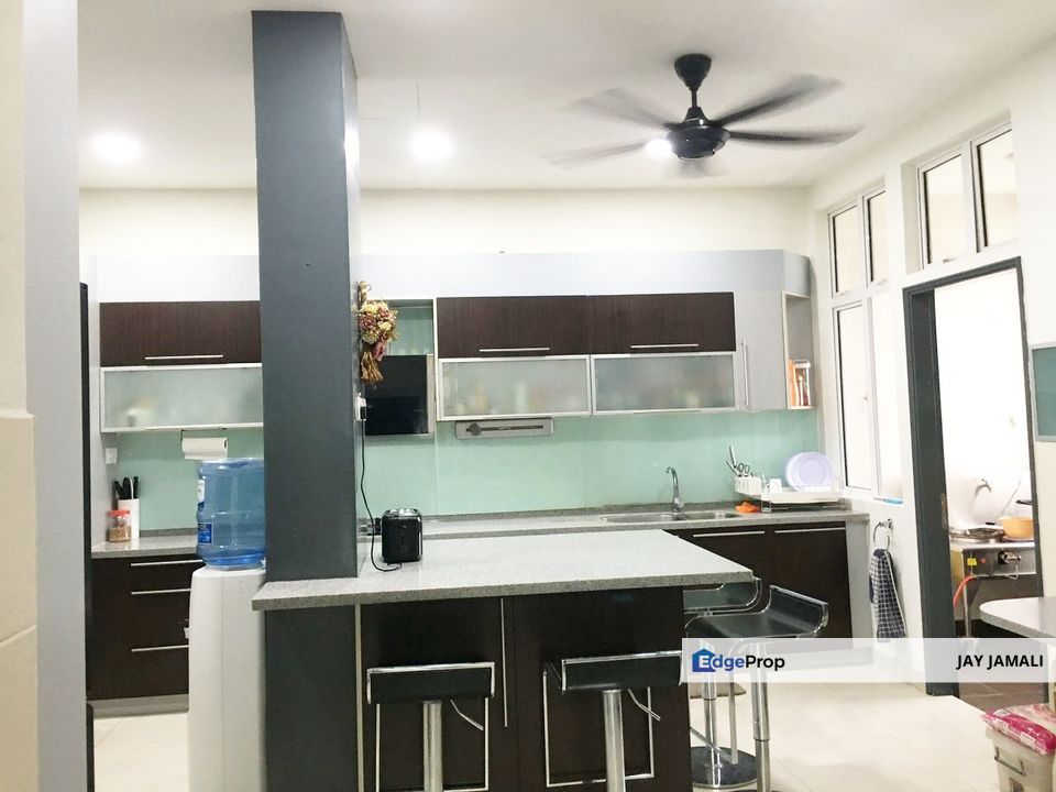 HUGE CONDO|SPACIOUS AREA|SUPERB LAKE VIEW| The Boulevard Condo Subang Jaya, Selangor, Subang Jaya