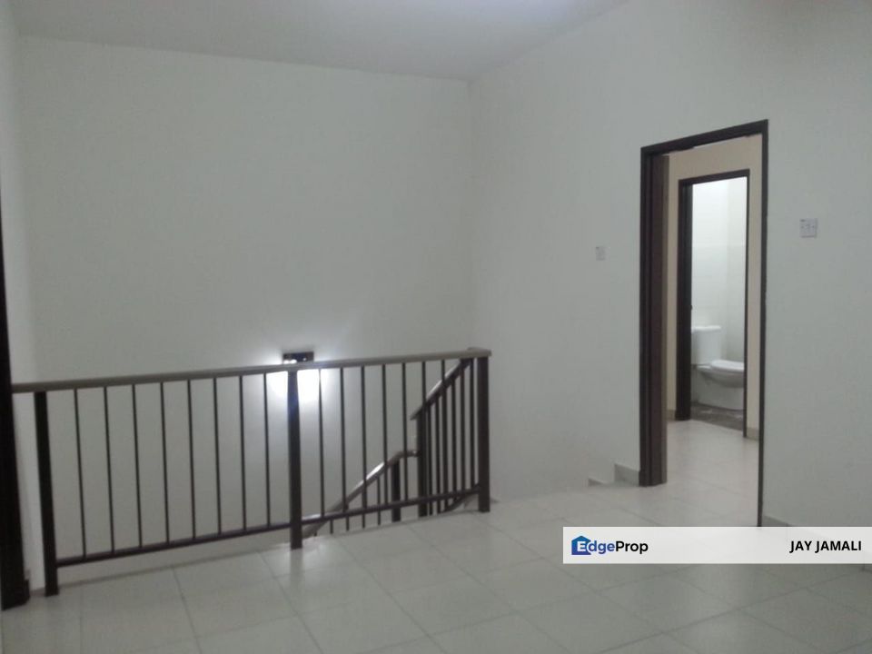 GATED GUARDED|SPACIOUS|EASY ACCESS TO PUTRAJAYA CYBERJAYA KLIA NILAI|DOUBLE STOREY TAMAN INTAN BAIDURI SALAK TINGGI, Selangor, Sepang