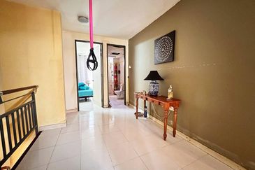 BELOW MARKET VALUE|BERBALOI|GROUND FLOOR DUPLEX CYBERIA TOWNVILLA