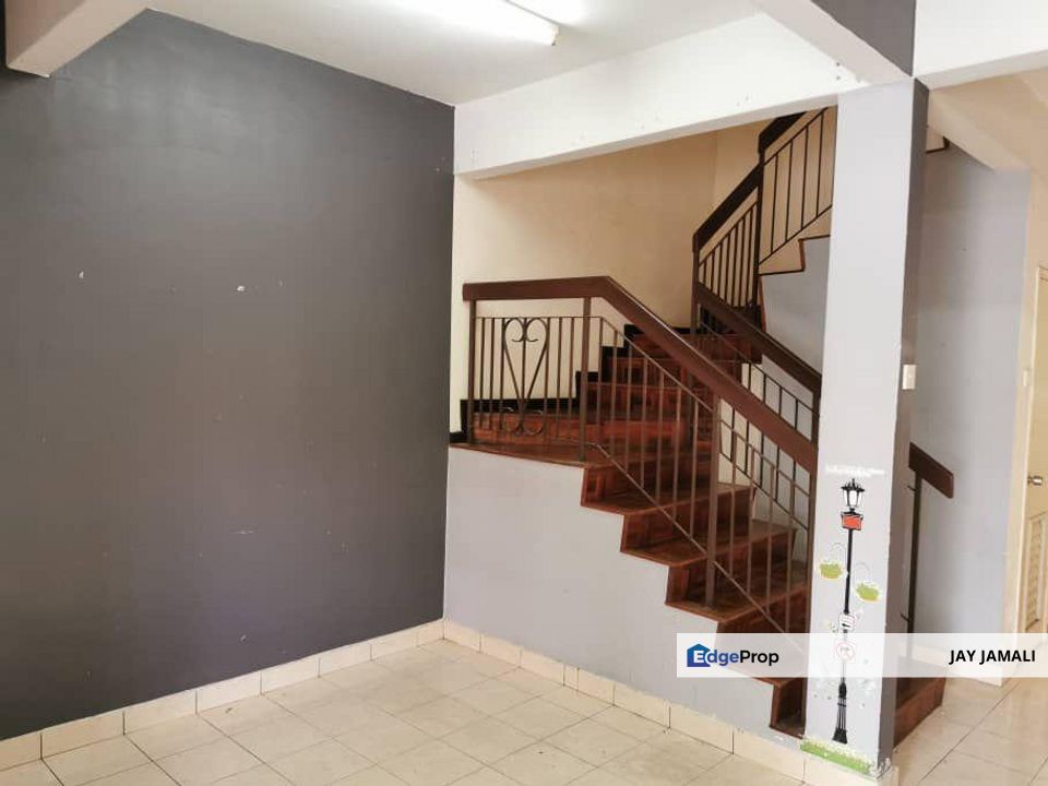 FACING OPEN|FREEHOLD|DOUBLE STOREY TAMAN PUTRA PRIMA PUCHONG, Selangor, Puchong