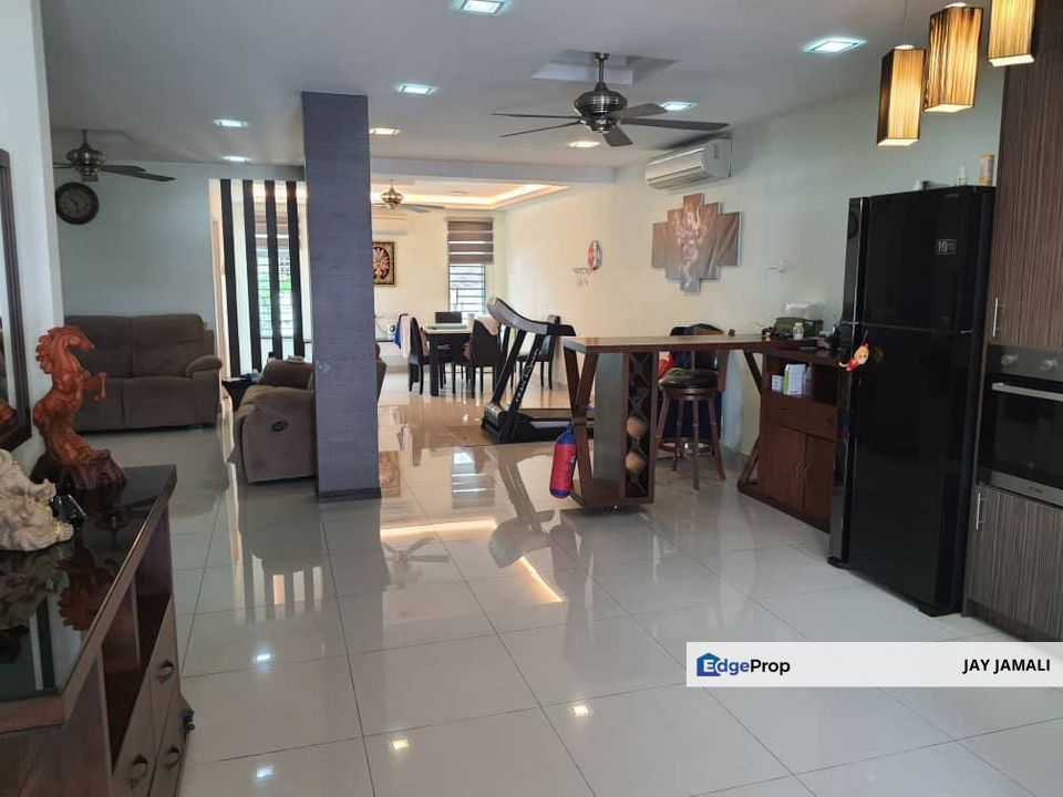 RENOVATED|BIG BUILT UP|NON BUMI LOT|DOUBLE STOREY TAMAN TASIK PRIMA PUCHONG, Selangor, Puchong