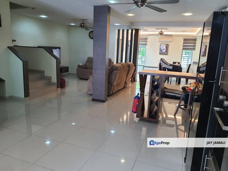 RENOVATED|BIG BUILT UP|NON BUMI LOT|DOUBLE STOREY TAMAN TASIK PRIMA PUCHONG, Selangor, Puchong