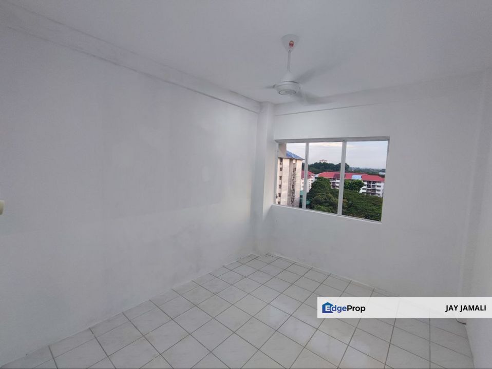 BARU RE-FURBISH|STRATA READY|FREEHOLD|APARTMENT DI TAMAN BUNGA NEGARA SHAH ALAM, Selangor, Shah Alam