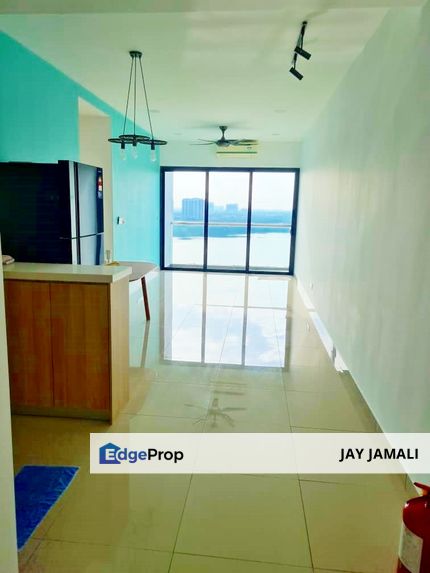 BIG CONDO|MOVE IN CONDITION||SkyVilla Residence D'Island Puchong Level 15 for SALE, Selangor, Puchong