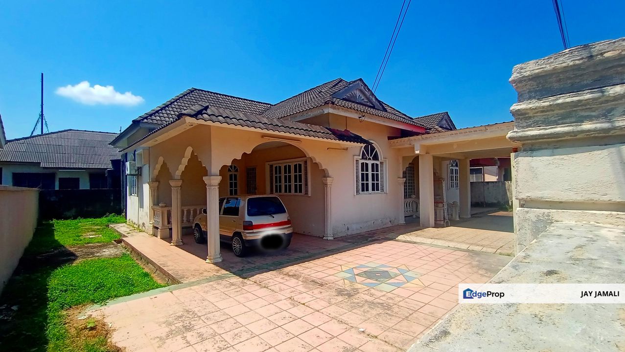 RUMAH LUAS|FREEHOLD|DEKAT BANDAR KOTA BHARU| BANGLO SETINGKAT JALAN LONG YUNUS TELIPOT KOTA BHARU KELANTAN, Kelantan, Kota Bharu