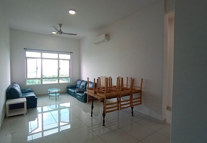 La Thea Residences @ 16 Sierra