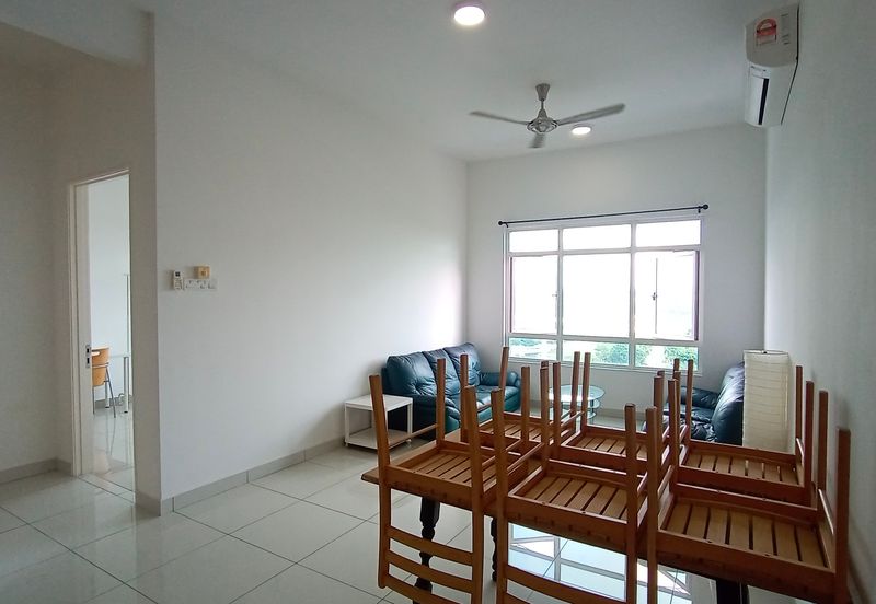 La Thea Residences @ 16 Sierra