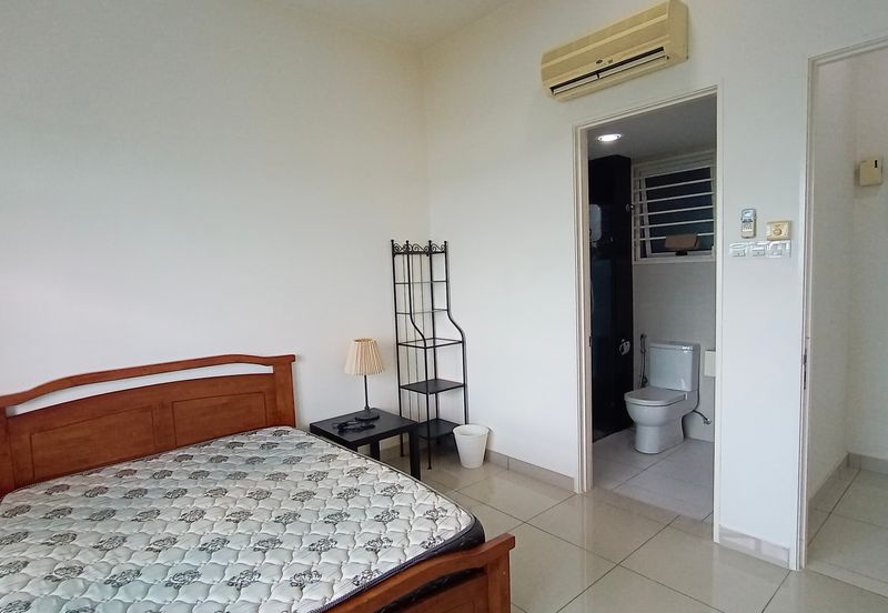 La Thea Residences @ 16 Sierra