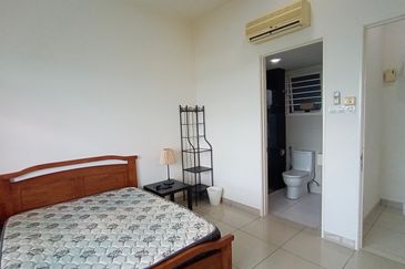 La Thea Residences @ 16 Sierra