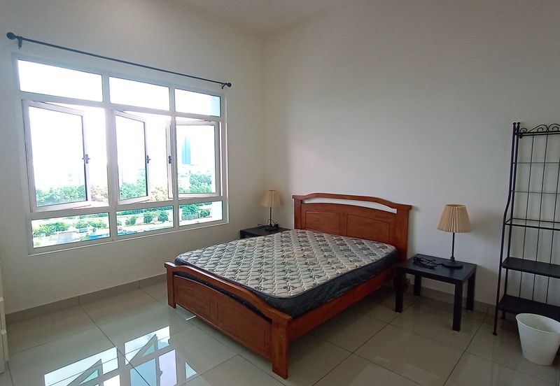 La Thea Residences @ 16 Sierra