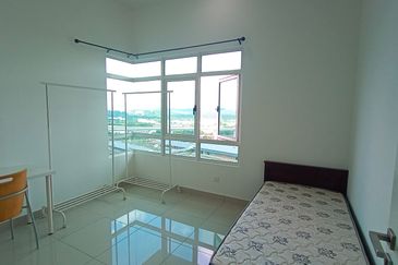 La Thea Residences @ 16 Sierra