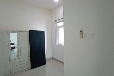 La Thea Residences @ 16 Sierra