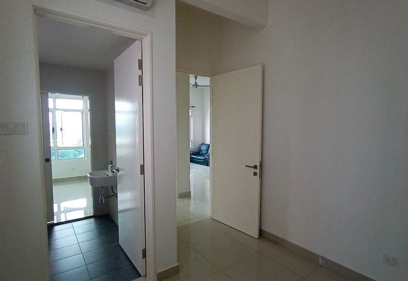 La Thea Residences @ 16 Sierra