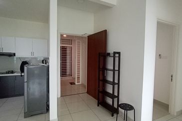 La Thea Residences @ 16 Sierra