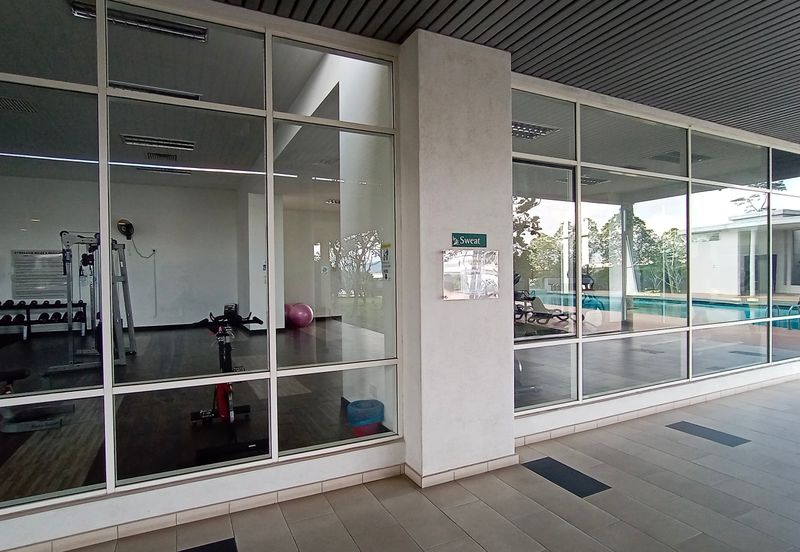 La Thea Residences @ 16 Sierra