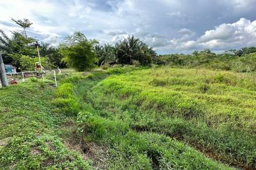 Tanah di Jenderam Hilir For Sale 