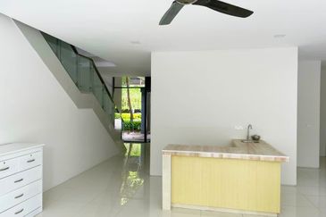 Mirage By The Lake @ Perdana Lakeview West