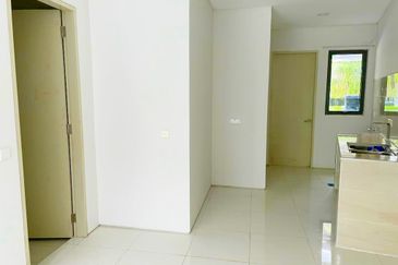 Mirage By The Lake @ Perdana Lakeview West