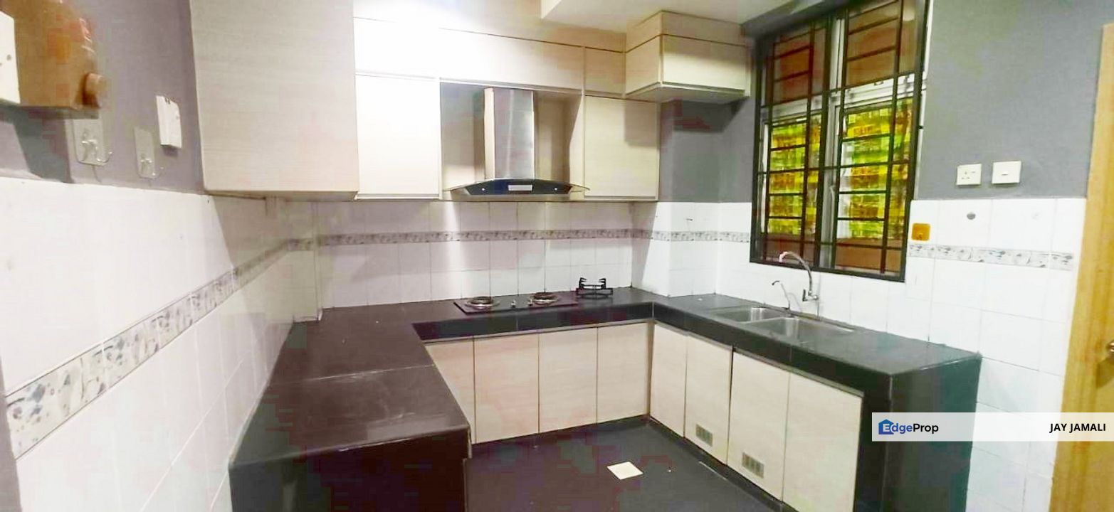 MOVE IN CONDITION|FREEHOLD|LEVEL 12 IMPIAN HEIGHTS PUCHONG JAYA, Selangor, Puchong