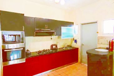 Saujana Aster, Precinct 11