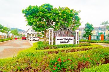 Monet Springtime @ Sunsuria City