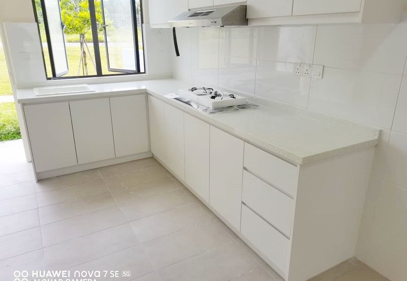 Monet Springtime @ Sunsuria City