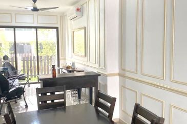 Setia Warisan Tropika (Belladonna)