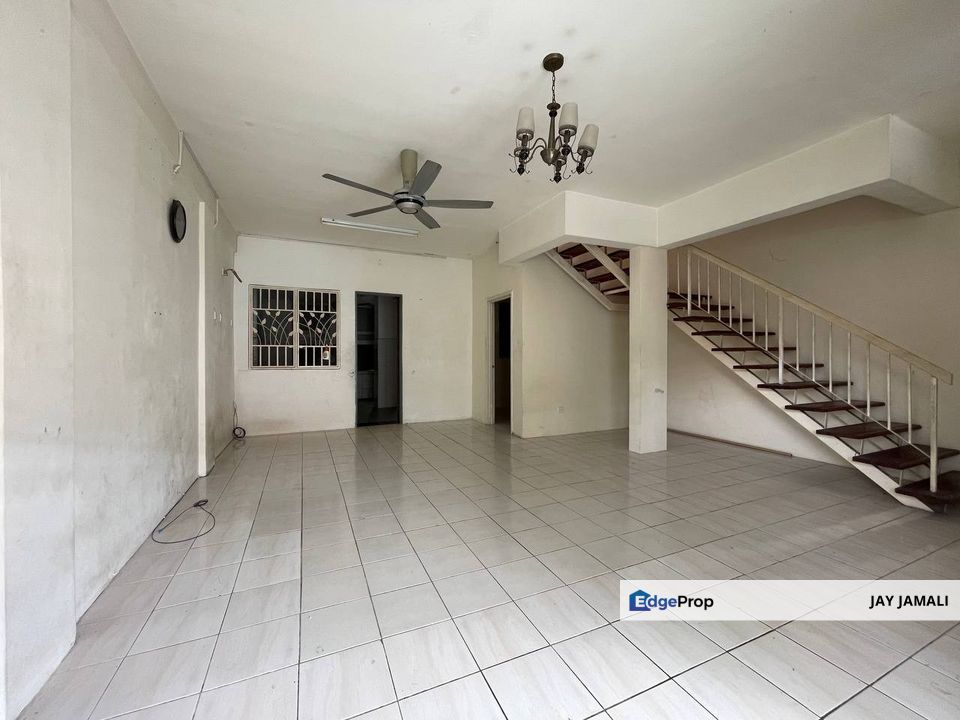 END LOT|DOUBLE STOREY TERRACE SP 4, BANDAR SAUJANA PUTRA 42610 JENJAROM, SELANGOR, Selangor, Kuala Langat
