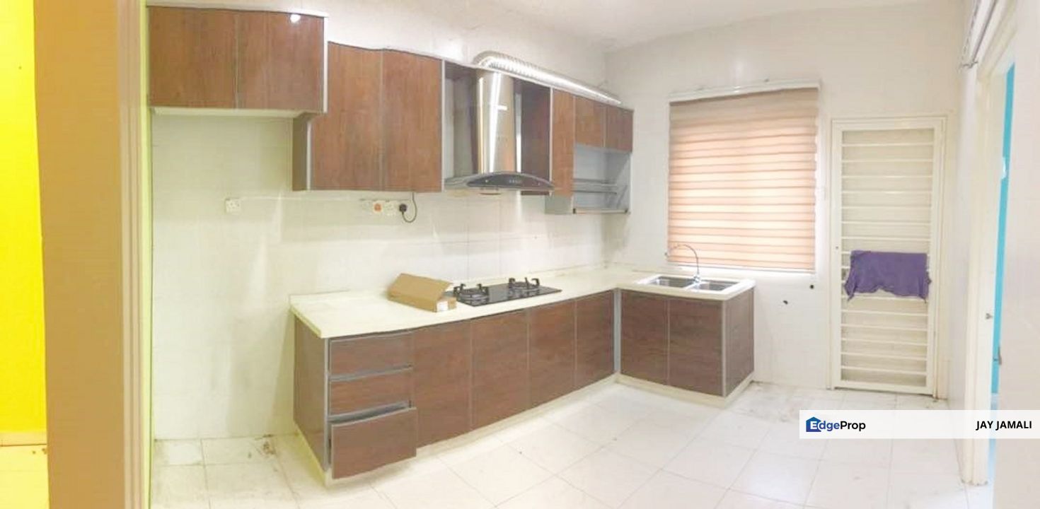 HARGA MURAH HANYA RM390K|NEARBY LAKE| LOWER UNIT THE LAKE RESIDENCE PUTRA PERDANA FOR SALE, Selangor, Puchong