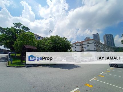  FACING POOL|BIG UNIT|NEARBY AMENITIES|Pangsapuri Sri Mekar for SALE., Selangor, Puchong