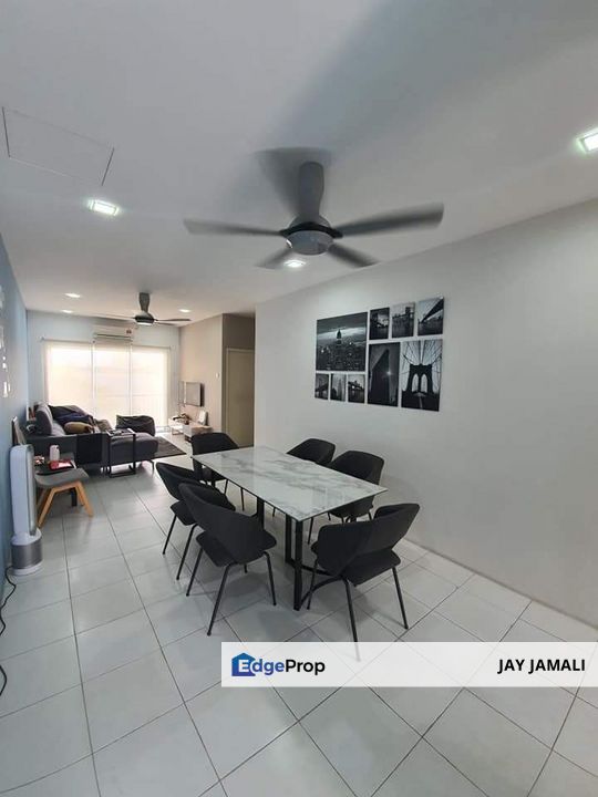 SPACIOUS SPACE|NEARBY LAKE| UPPER UNIT THE LAKE RESIDENCE PUTRA PERDANA FOR SALE, Selangor, Puchong