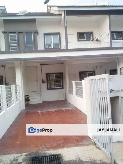 SPACIOUS SPACE|NEARBY LAKE| UPPER UNIT THE LAKE RESIDENCE PUTRA PERDANA FOR SALE, Selangor, Puchong