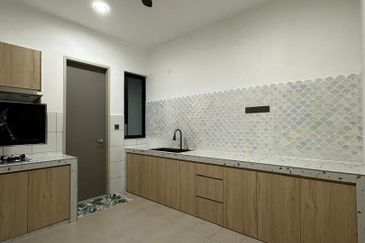 Setia Warisan Tropika (Belladonna)