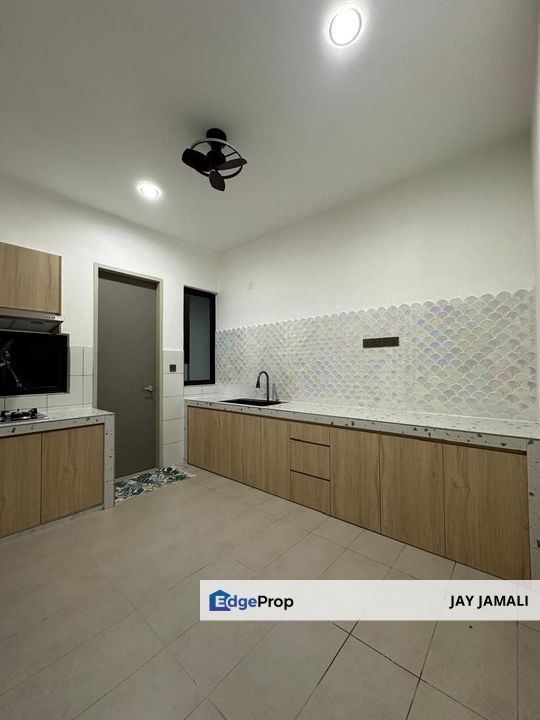 Renovated Unit |Big Built Up | Double Storey Terrace @ Belladonna - Taman Setia Warisan Tropika, Sepang for sale, Selangor, Sepang