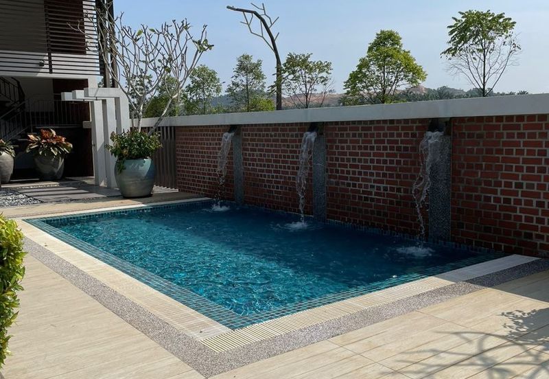 Setia Warisan Tropika (Belladonna)