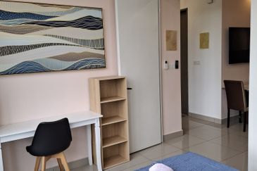 Zentro Residences @ 16 Sierra