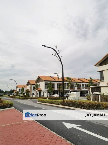 Spacious Parking Space | Double Storey Terrace @ Belladonna - Taman Setia Warisan Tropika, Sepang for rent, Selangor, Sepang