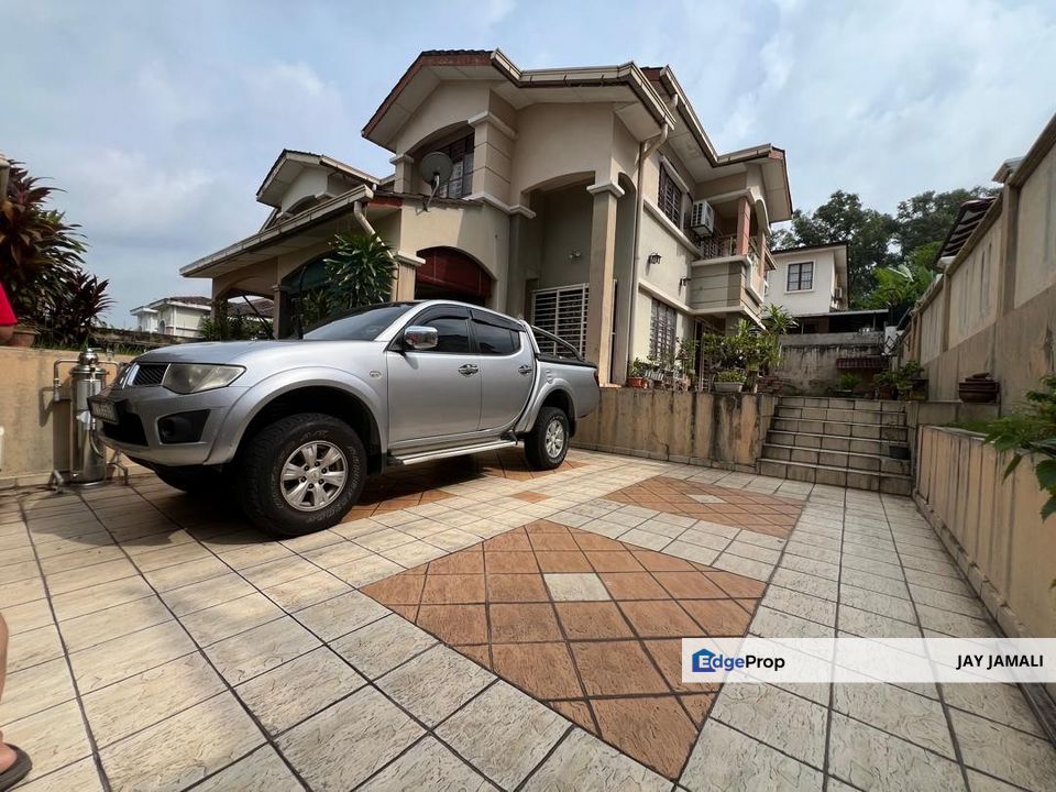 INDIVIDUAL TITLE|SPACIOUS HOUSE| SEMI D DOUBLE STOREY HOUSE FOR SALE at LP 6 Seri Kembangan Puncak Jalil , Selangor, Seri Kembangan