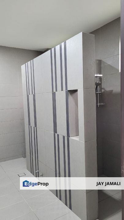 Spacious House 3 Storey Semi D @ Saujana Heights, Kajang for Rent, Selangor, Kajang