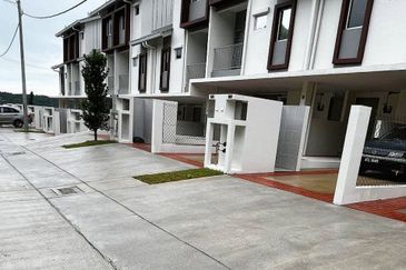 Bandar Baru Salak Tinggi