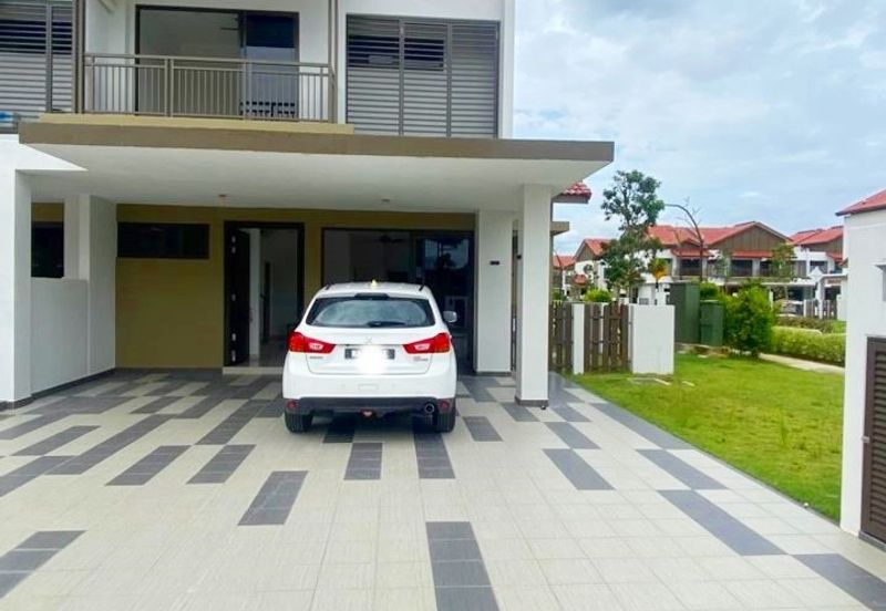 Setia Warisan Tropika