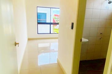 Setia Warisan Tropika