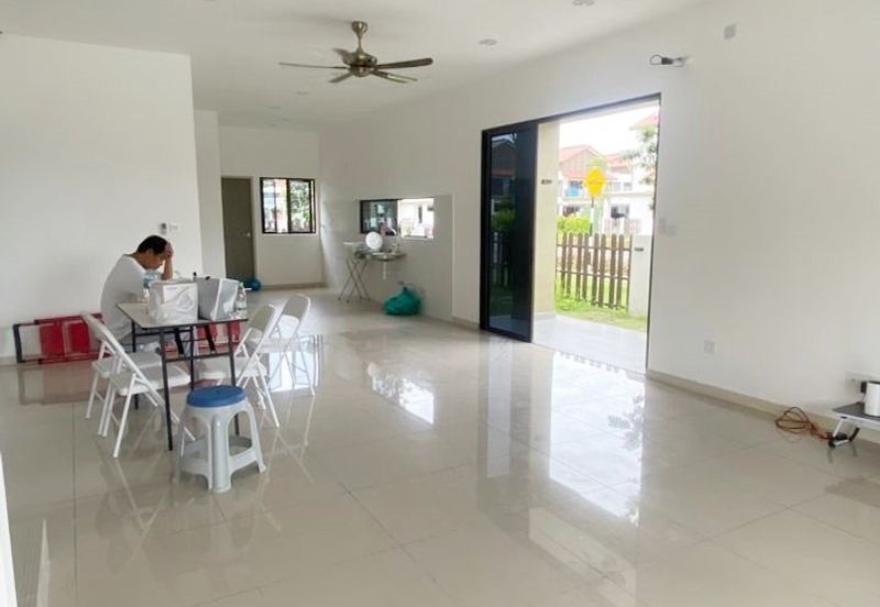 Setia Warisan Tropika